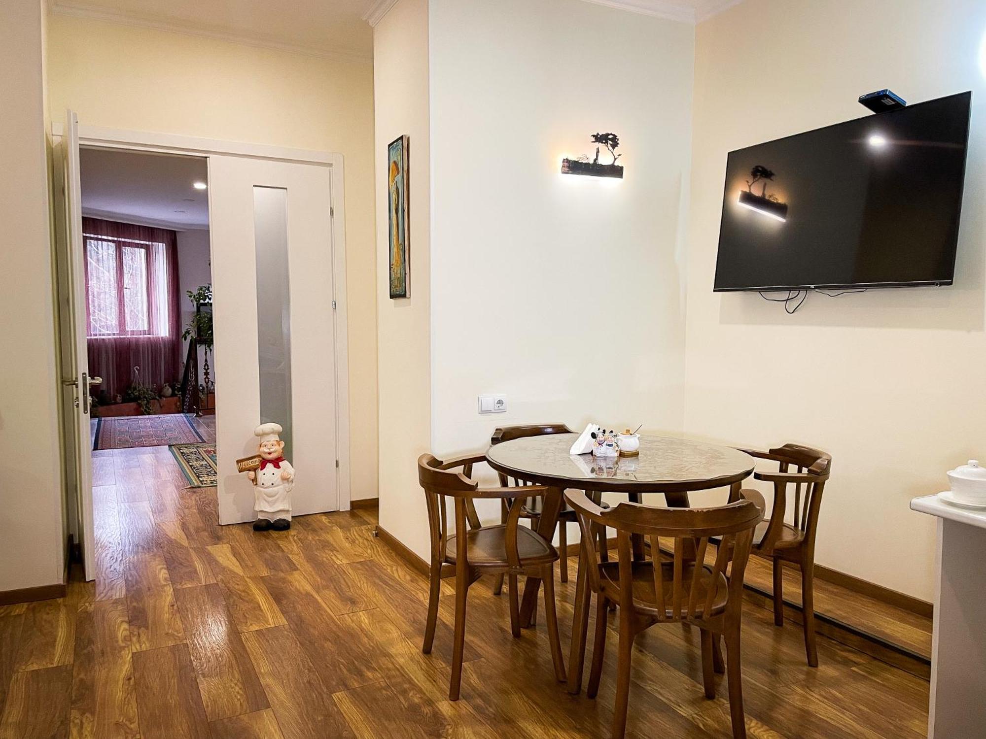 Irmisa Hotel Tbilisi ภายนอก รูปภาพ