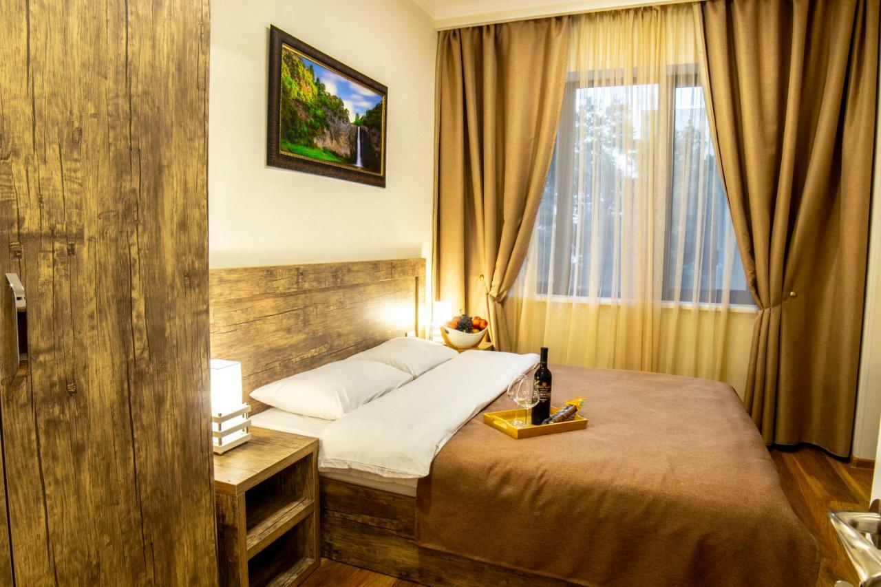 Irmisa Hotel Tbilisi ภายนอก รูปภาพ